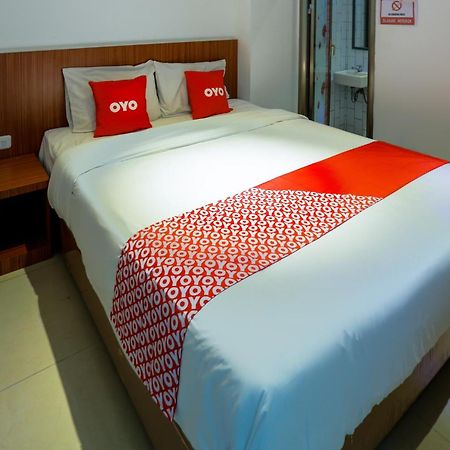 Super Oyo 3109 Point Inn Jakarta Exterior photo