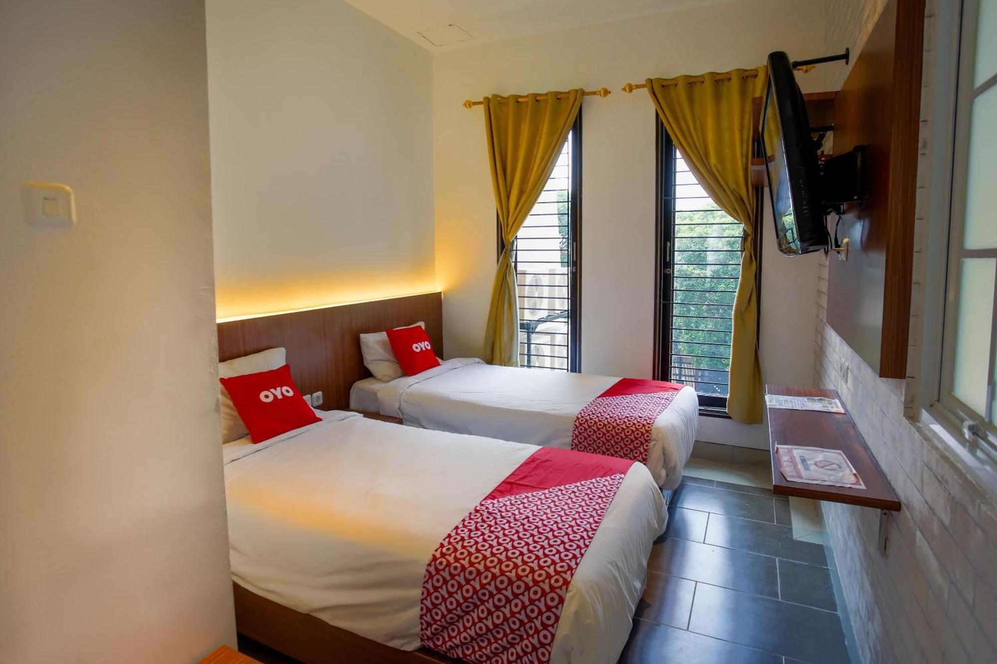 Super Oyo 3109 Point Inn Jakarta Exterior photo